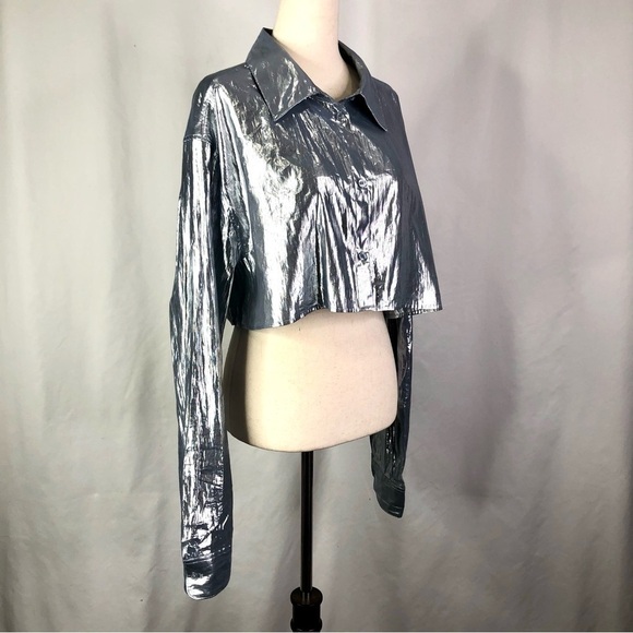 Justine Skye x H&M collab shirt metallic silver long sleeve crop button down L - Picture 11 of 11